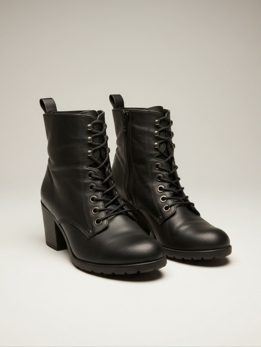 New Look Black Lace-Up Block Heel Ankle Boots